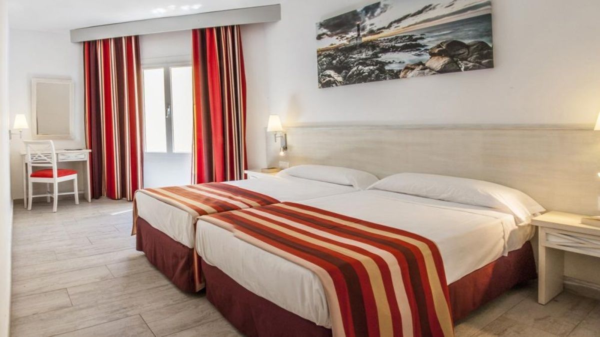 Marinda Garden Aparthotel Cala'N Bosch  Exterior foto
